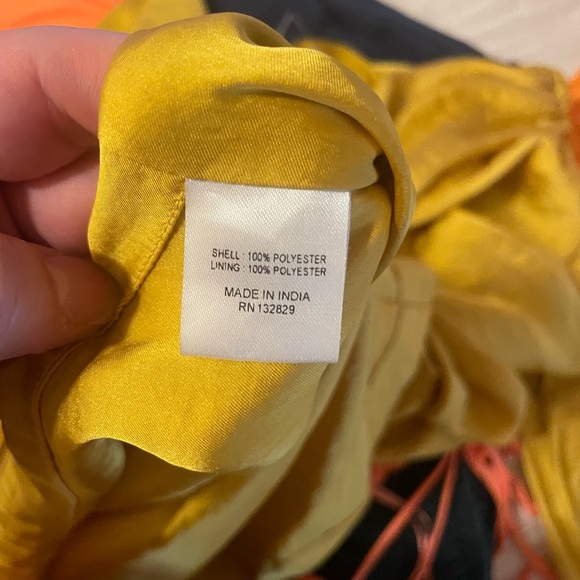 NWT Lovers and Friends Ana Dress in Marigold Yellow One Sleeve Cocktail Size M - Picture 8 of 9